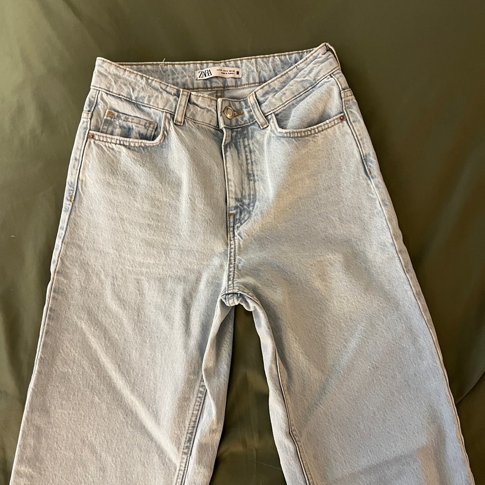 Bleach Light Wash High Rise Straight Jeans